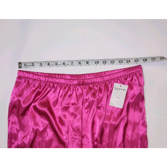 Women's Pink Satin PJ set With Fluff Fuzzy Sleeves Size Large - Picture 14 of 16